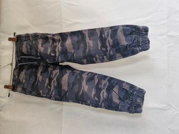 Pantalon 3 ans Kiabi Bleu gris à motif camouflage