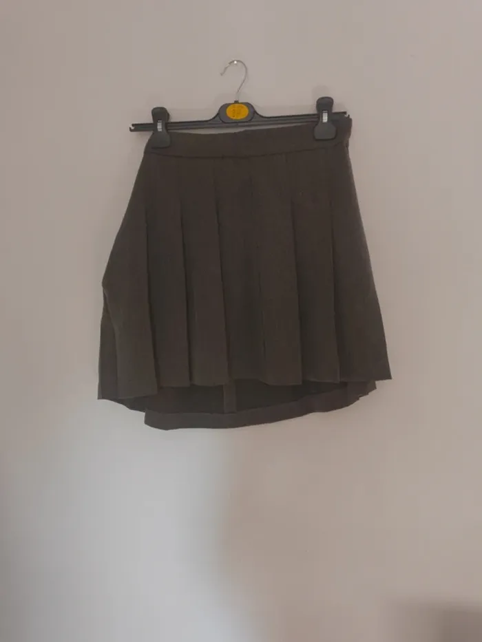 Jupe écolière taill 42 Kiabi