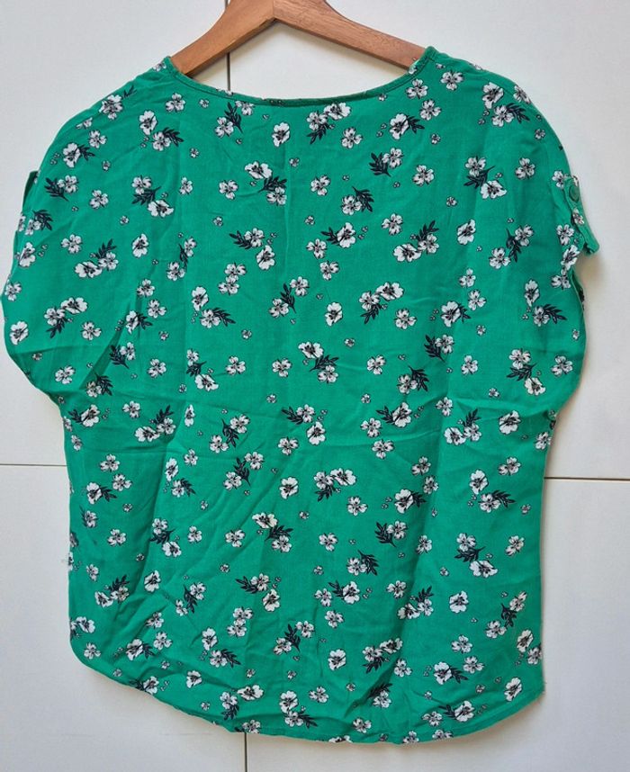 Haut vert primark 36 - photo numéro 2