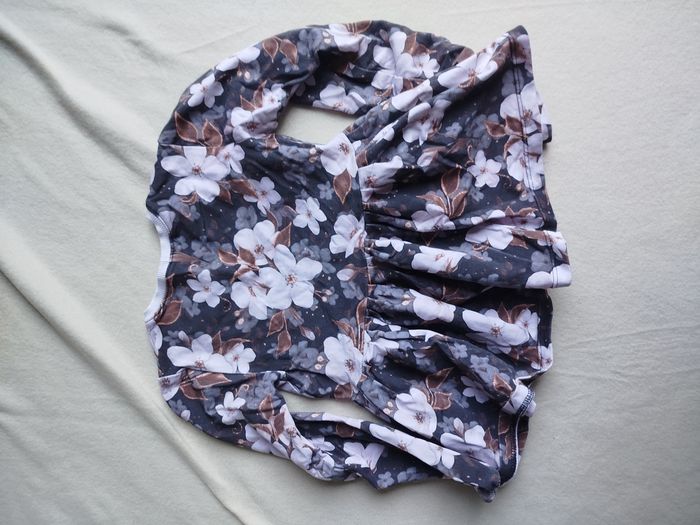 Robe fleurie 5 ans - photo numéro 2