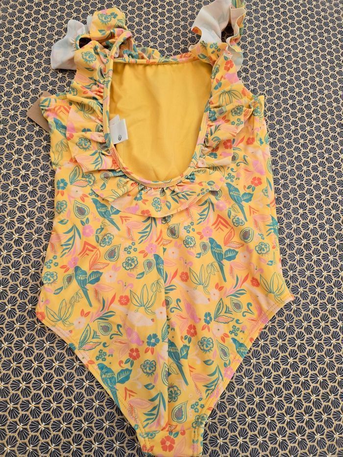 Neuf (non porté)🏷 ⚘️🤩😍maillot de bain 10 ans fille ⚘️🤩😍 - photo numéro 4