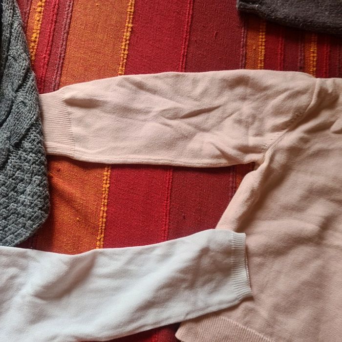 Lots de 4 pulls et gilets - photo numéro 18