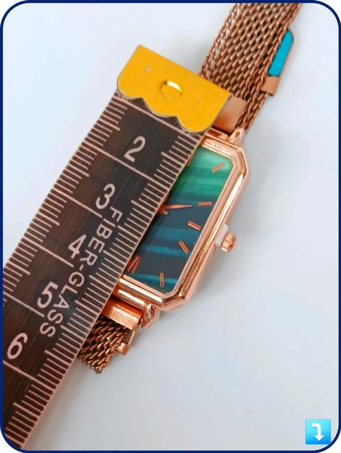 Montre rectangle cadran marbré vert & bracelet maille dorée style vintage chic - photo numéro 8