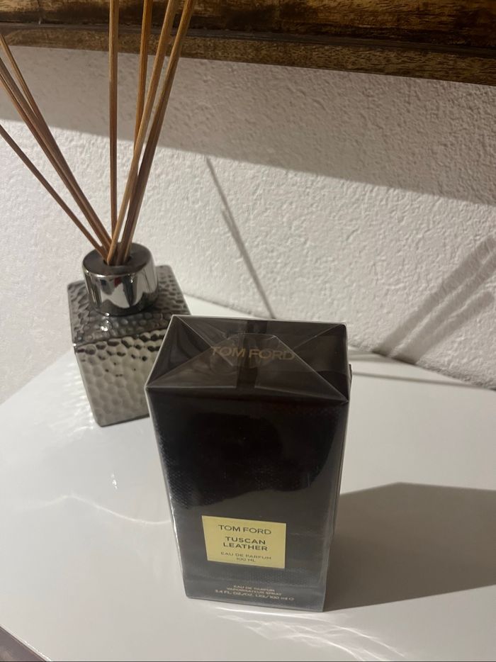 Tom Ford Tuscan Leather - photo numéro 2