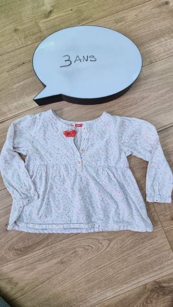Blouse 👧🏻 3ans
