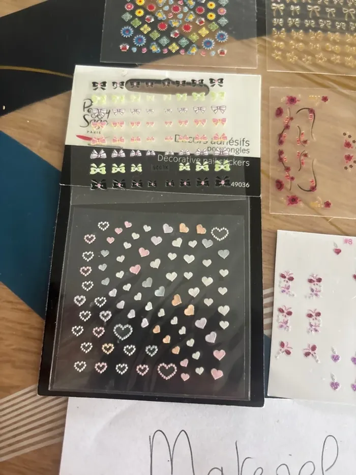 Lot de stickers pour ongles - photo numéro 2