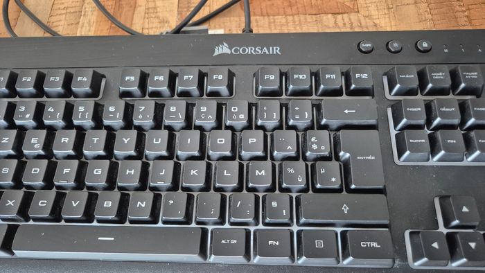 Clavier ordinateur Corsair Gaming K55 RGB - photo numéro 4