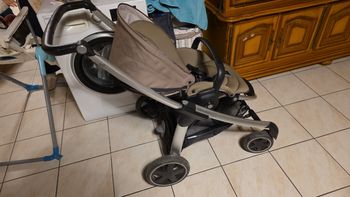 Poussette et nacelle 