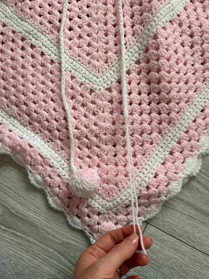 Châle poncho crochet - photo numéro 2