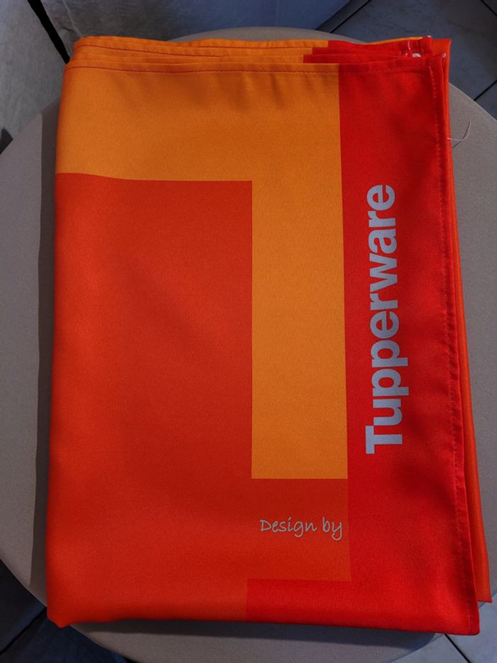 Nappe "Tupperware" - photo numéro 3
