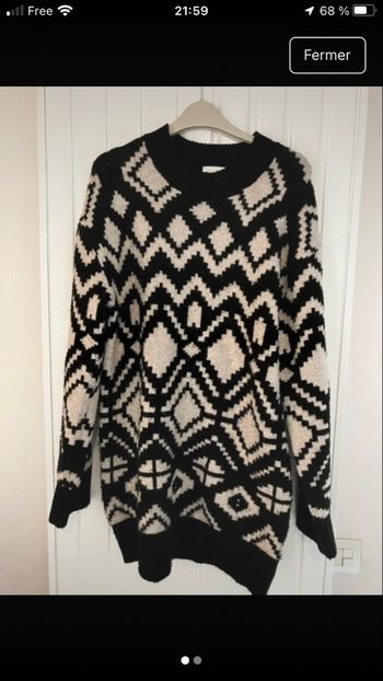 Robe pull noir et blanc à motifs