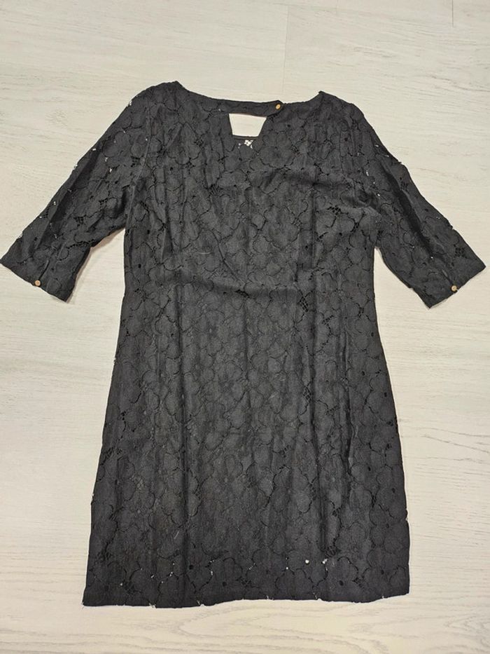 Robe noire Broderies camaieu - photo numéro 4