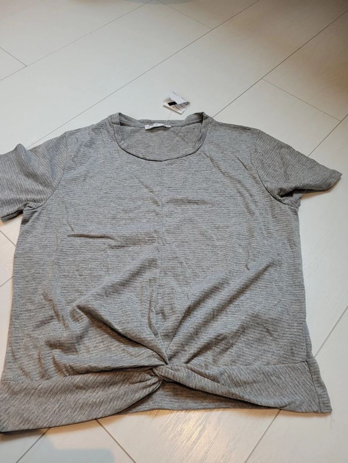 Tee shirt