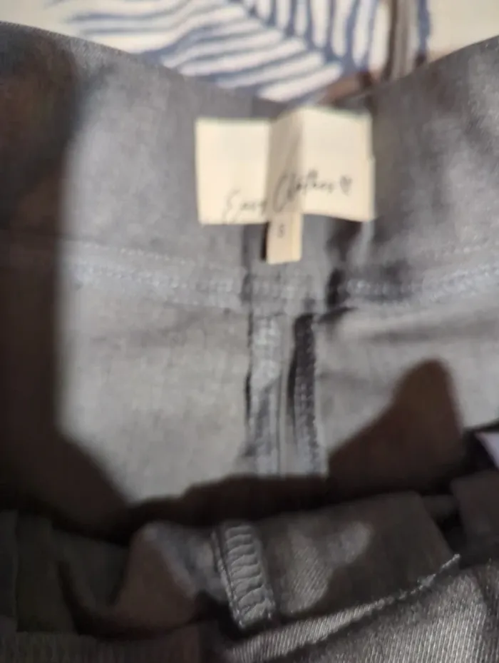 Pantalon pince jambes évasées - photo numéro 4