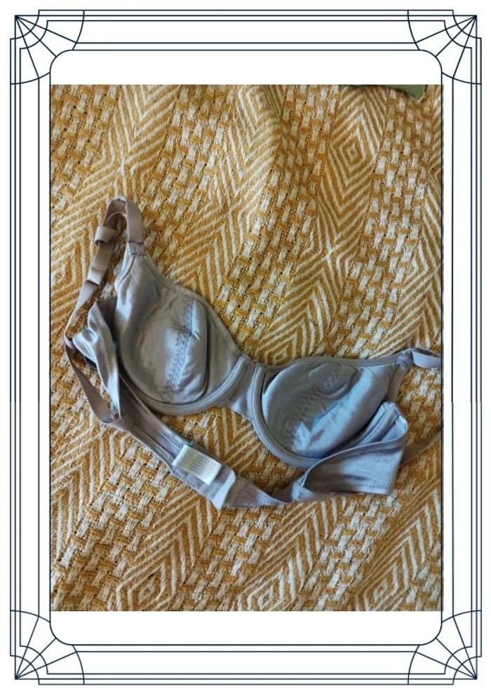 Soutien gorge couleur lila 85B vintage - photo numéro 8