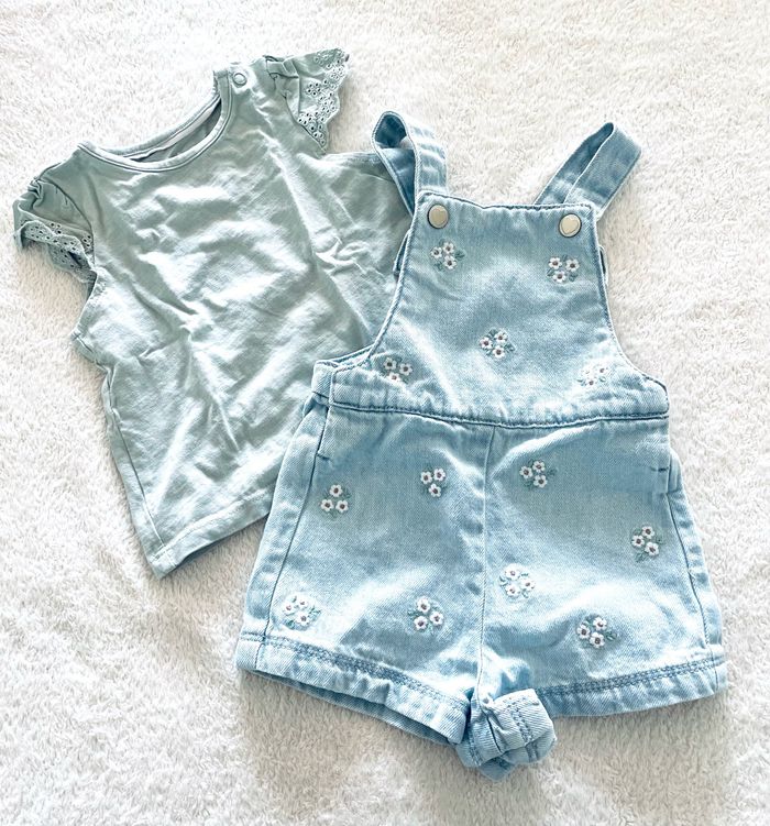 ensemble salopette short « C&A baby » Taille 3-6 mois