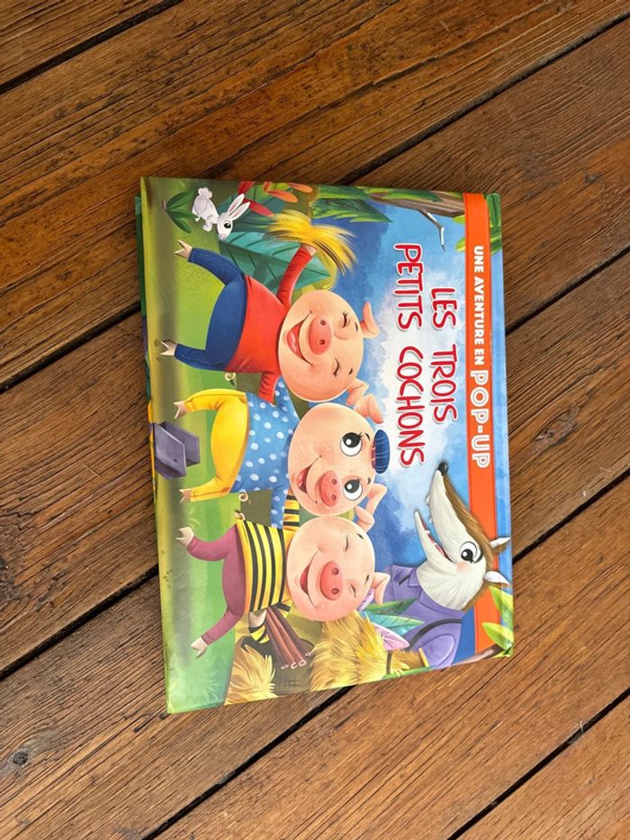 Livres les trois petits cochons