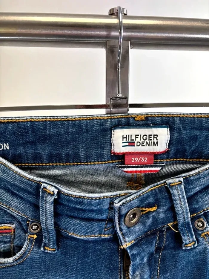 Jean Hilfiger Denim 29 US vintage bonne qualité - Tommy Hilfiger Jean brut A168 - photo numéro 5