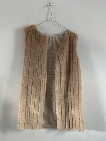 Gilet sans manche fausse fourrure