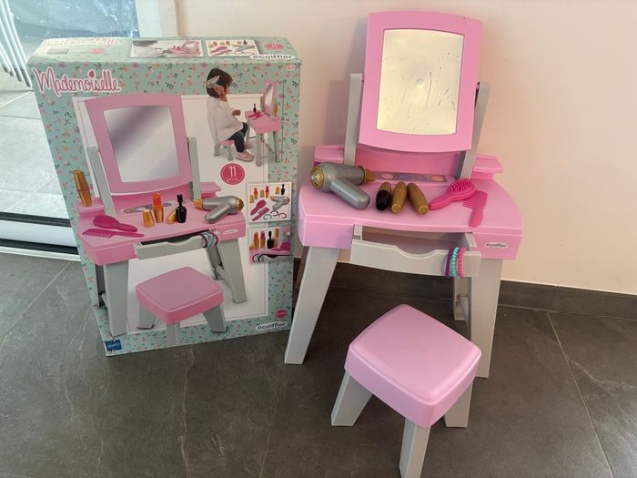 Coiffeuse ecoiffier 1809