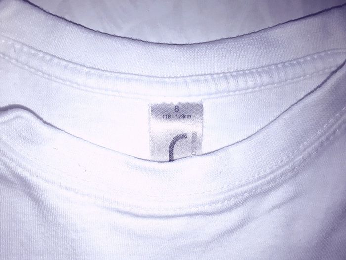 🔮 Tee Shirt HAPPY en 8 ans 🔮 - photo numéro 3