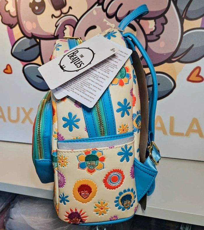 Beatles - All You Needs Is Love - Mini Sac à Dos LoungeFly - photo numéro 4