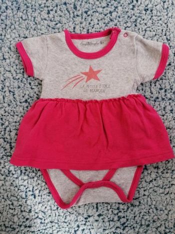 Body fille taille 9 mois