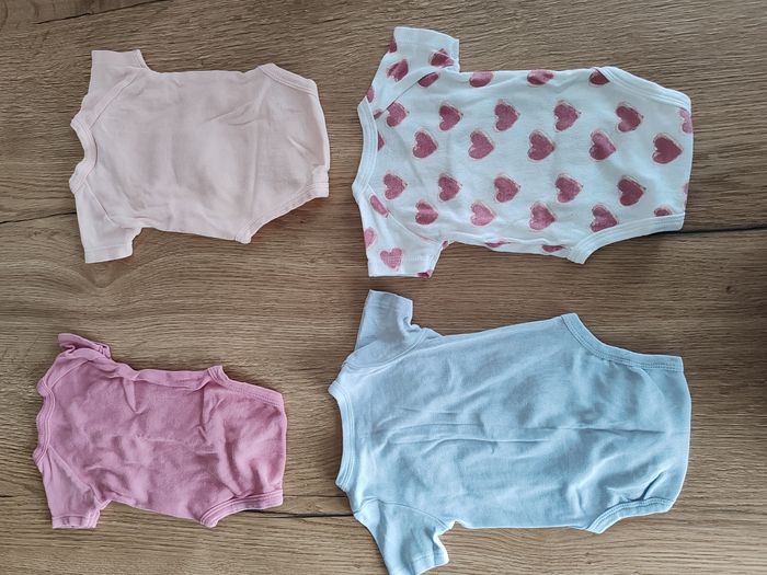 Lot de bodies manche courte 1 mois bébé fille - photo numéro 2