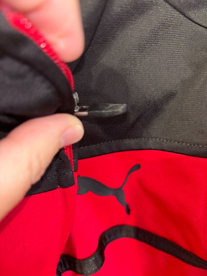 Veste Puma rouge, taille 6 ans. - photo numéro 3