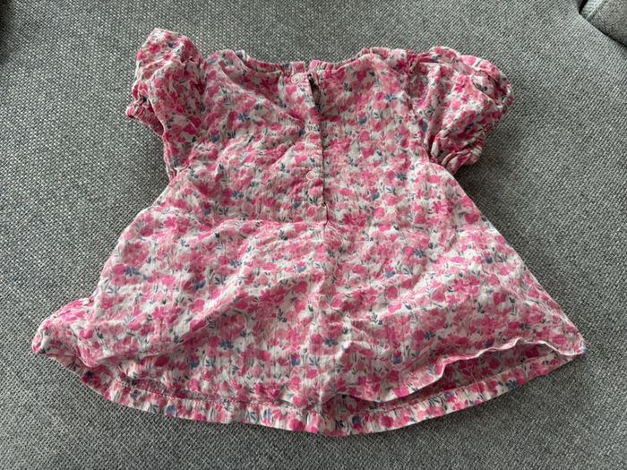 T-shirt fleuri tape à l’œil neuf - photo numéro 2