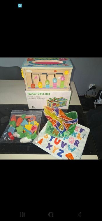 Jeu éducatif 6 en 1 en bois boîte a mouchoir Montessori  bébé