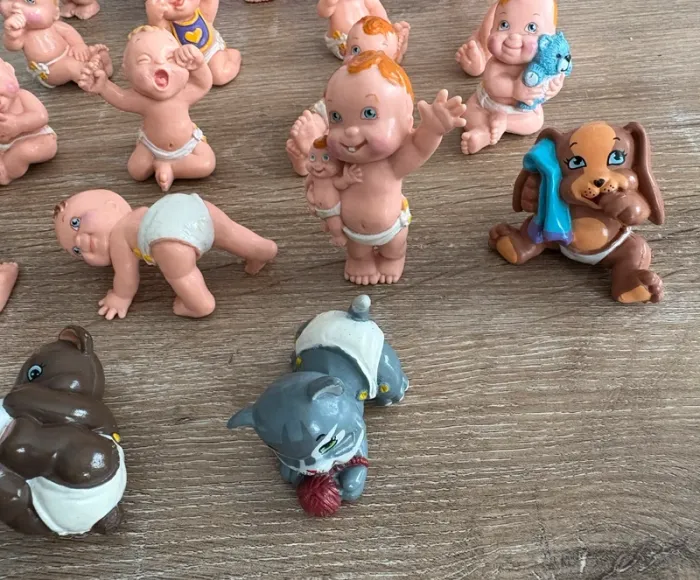 Lot de 19 figurines vintage Magic diaper babies - photo numéro 3