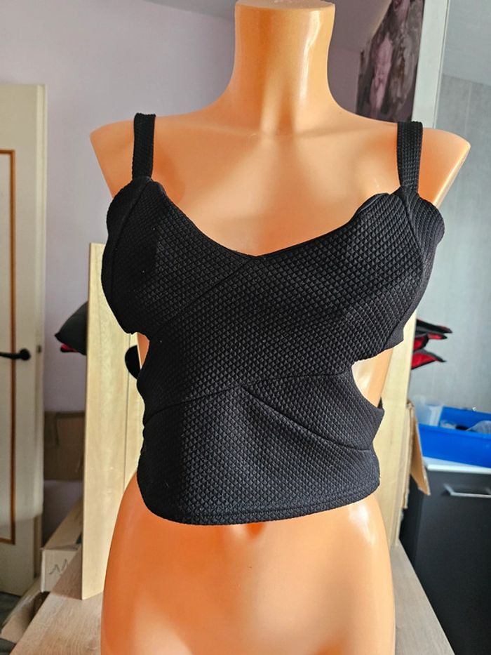 Crop top noir, jennyfer, taille M / 38 - photo numéro 2