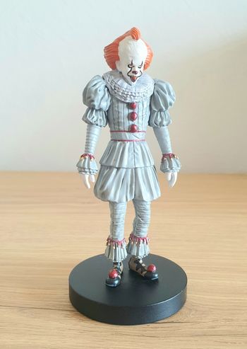 It pennywise statuette resine eaglemoss collector cinéma horreur