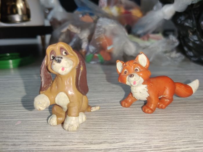 Anciennes figurines Rox et Rouky
