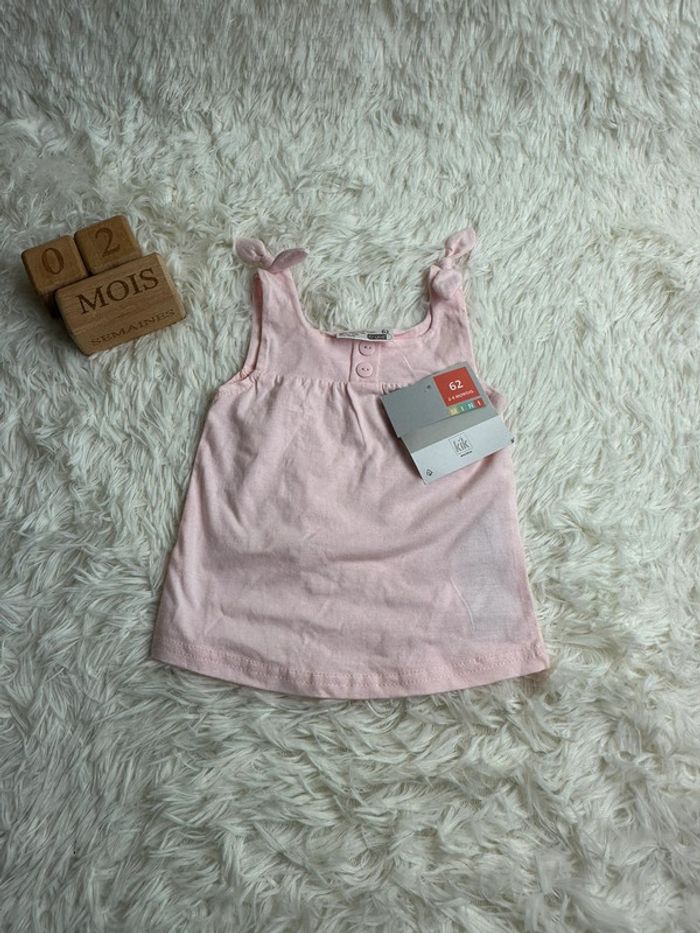 Robe rose ergee taille 2-4 mois