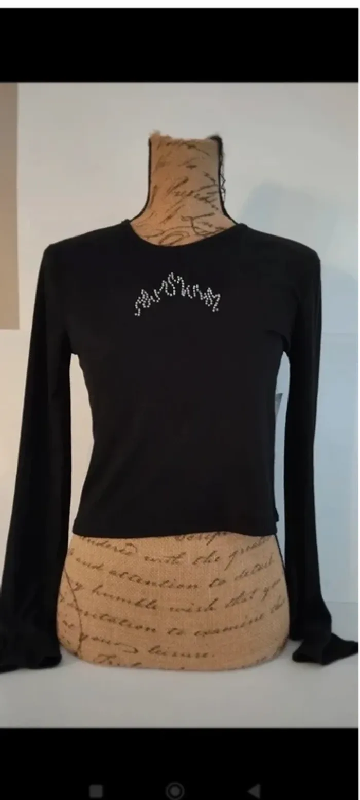 Superbe Tee shirt noir taille xl avec strass argenté - photo numéro 3