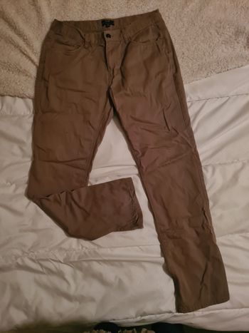 Pantalon. Homme. Beige. Kiabi. Regular fit. Taille 42