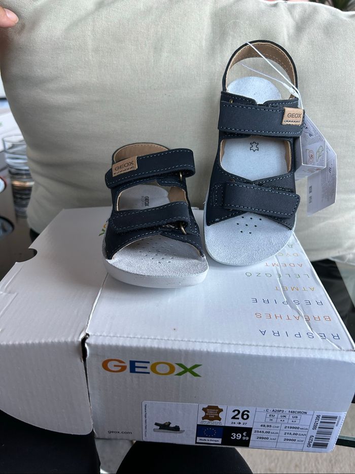 Sandales geox cuir neuves 26 - photo numéro 3