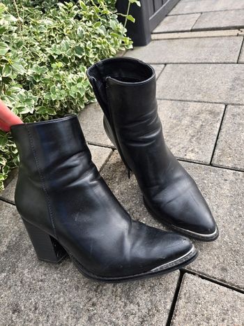 Bottines style Santiag bouts pointus 39 noires gemo