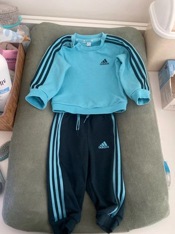 Ensemble adidas