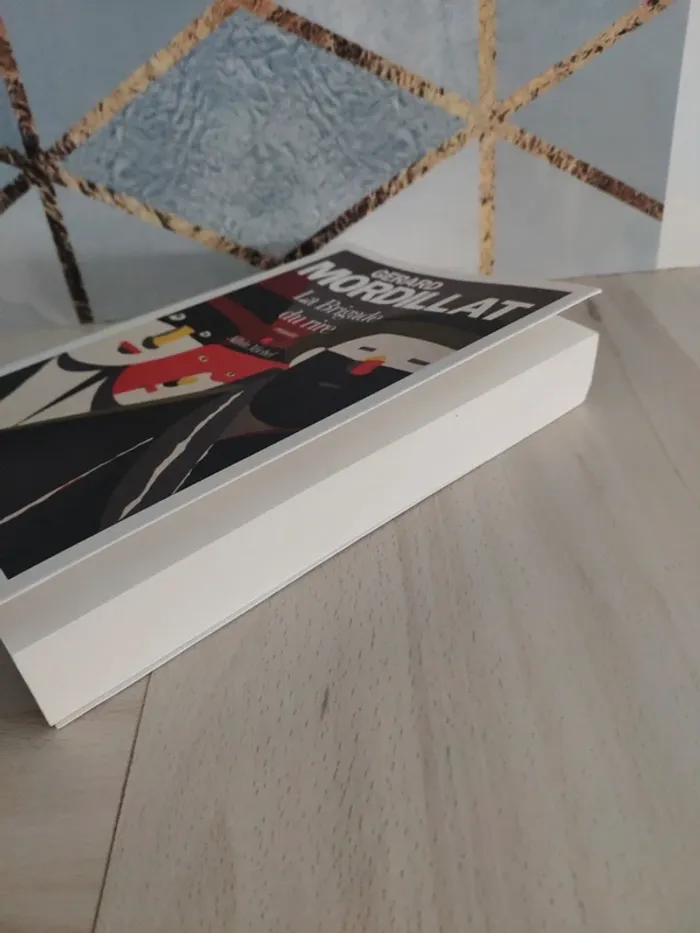 Livre grand format La brigade du rire Gérard Mordillat tragi-comédie - photo numéro 5