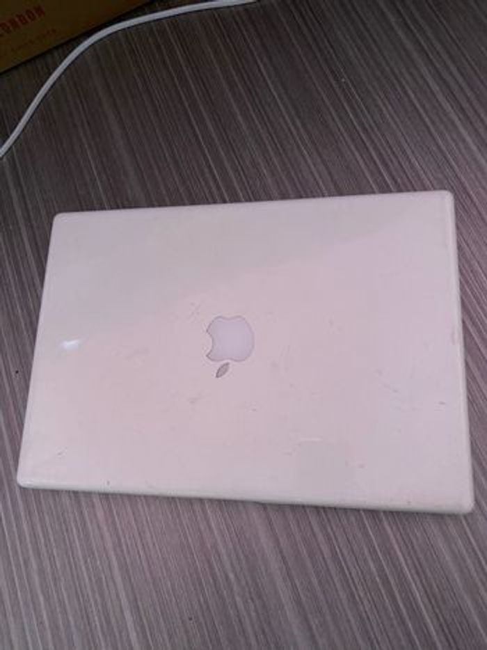MacBook de 2009 - photo numéro 3