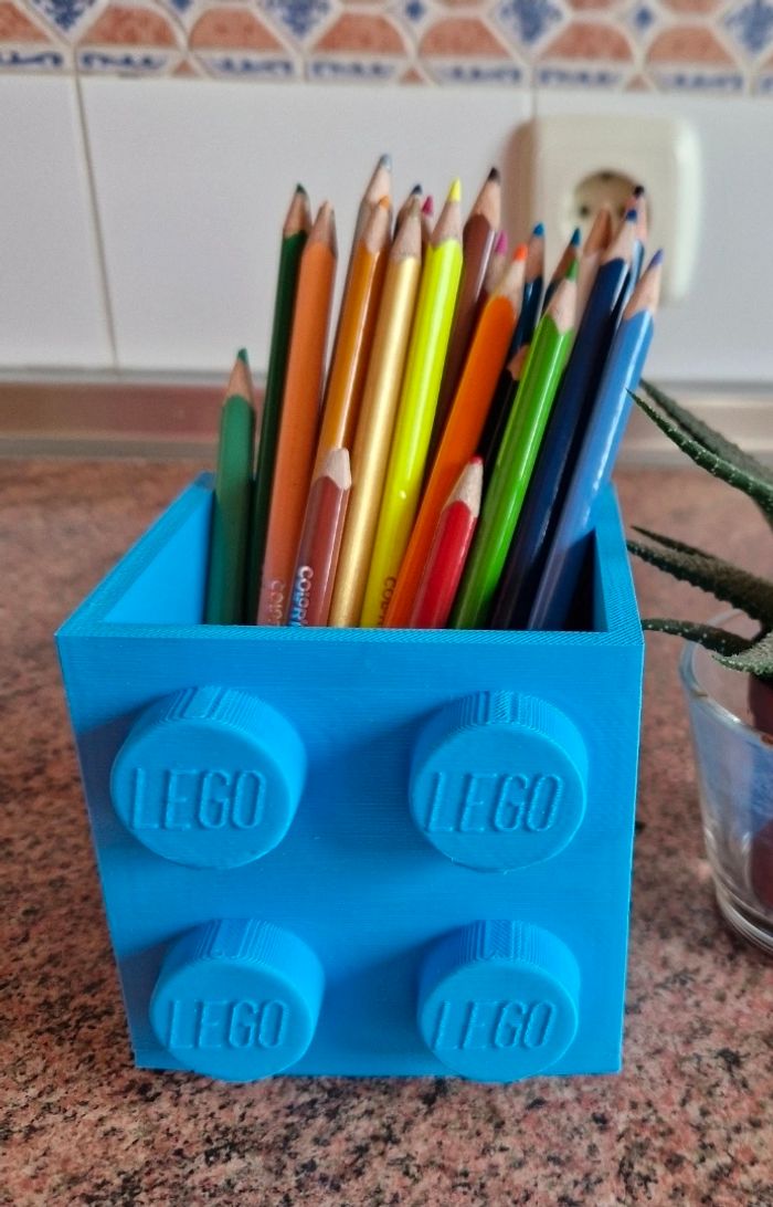 Pot à crayons Lego bleu