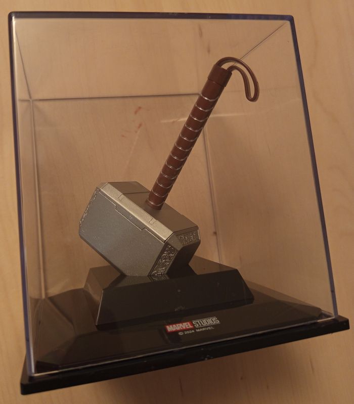 Marvel Movie Museum - Thor Mjolnir - photo numéro 3