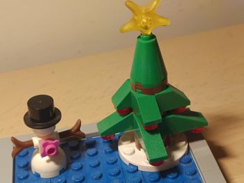 Duo sapin/bonhomme de neige Lego Friends ⛄🌺🎄