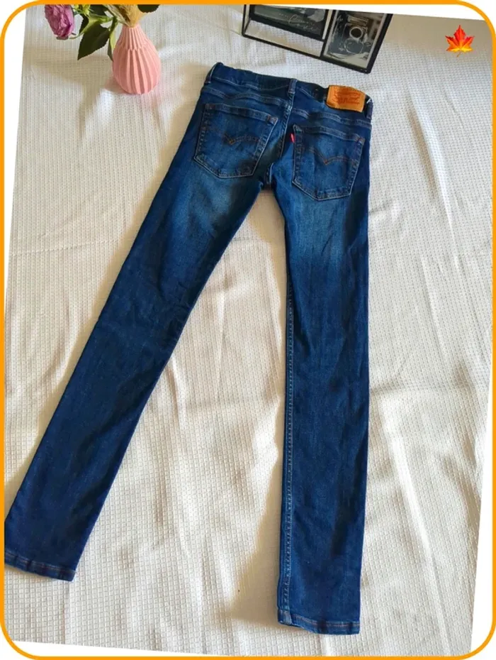 Jeans Levi's neuf - photo numéro 8