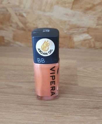 Vernis à ongles neuf Vipera rose pâle orangé 25