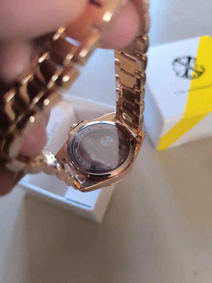 Magnifique montre neuve christian Lacroix - photo numéro 3