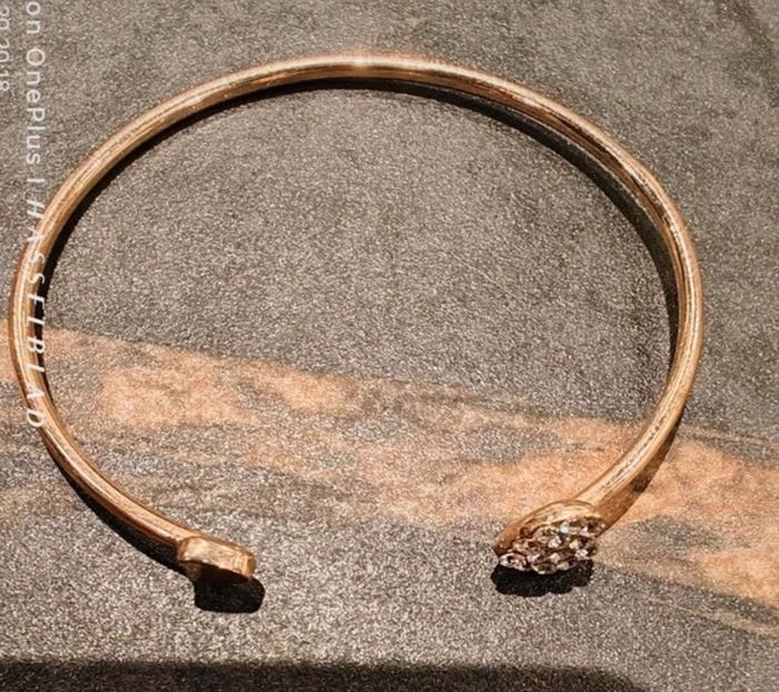 Bracelet jonc coeurs